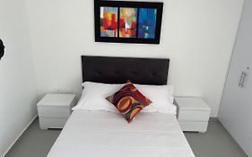 Hermoso Apartamento, con vista al mar, en Cartagena de Indias, dos cuartos